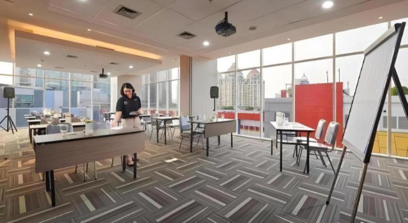 Hi Hotel Senen Jakarta Eksteriør bilde